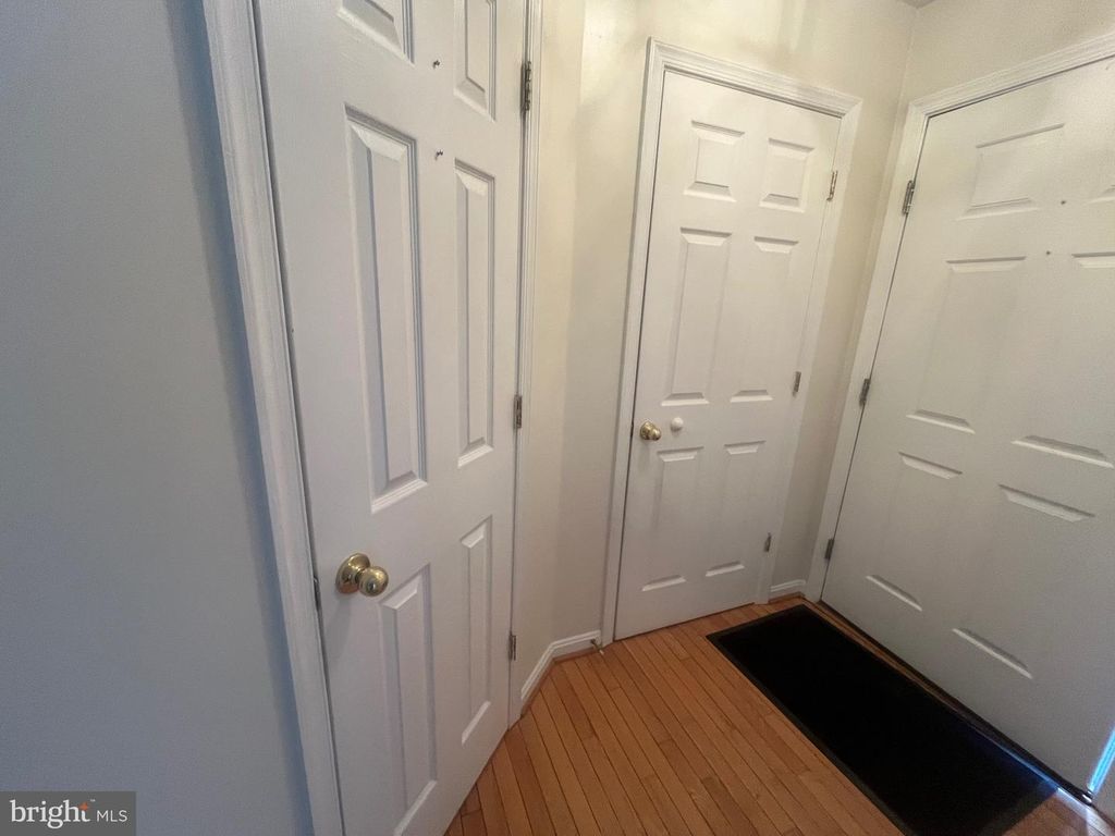 Image 7 of property listing at 704 SHALLOW RIDGE CT, Abingdon, MD 21009