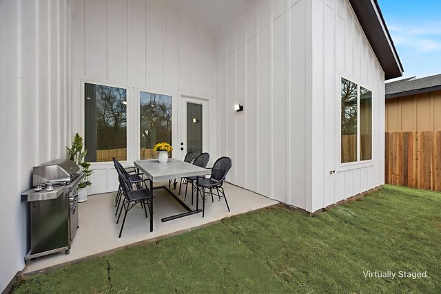 2153 Echo Lake Drive, Dallas, TX 75253