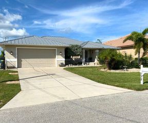 132 PECKHAM STREET SE, Port Charlotte, FL 33952