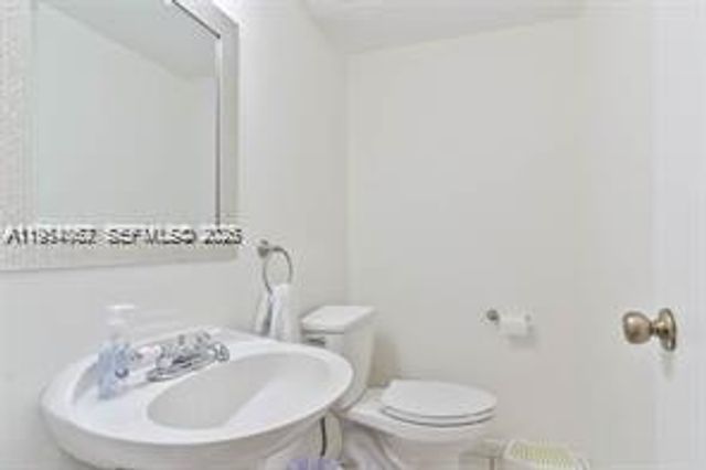 12152 SW 49th Ct, Cooper City, FL 33330