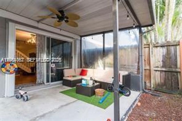 12152 SW 49th Ct, Cooper City, FL 33330