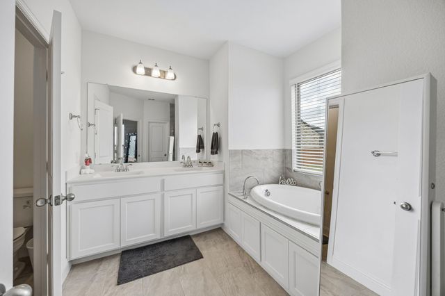 4101 Valley Mills Drive, Crandall, TX 75114