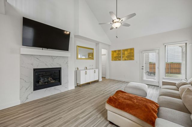 4101 Valley Mills Drive, Crandall, TX 75114