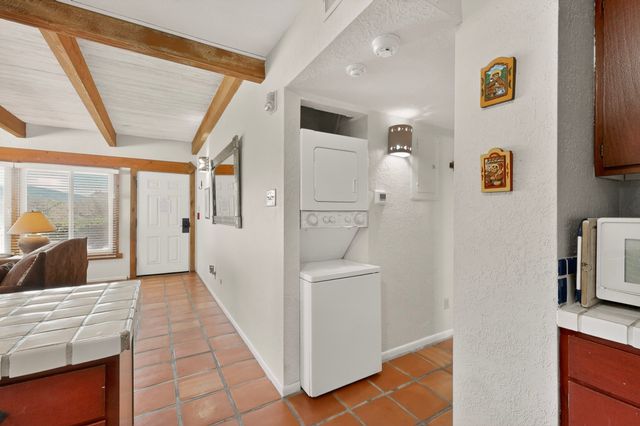 320 Artist Road 51, Santa Fe, NM 87501