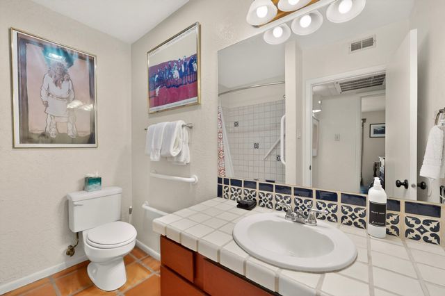 320 Artist Road 51, Santa Fe, NM 87501