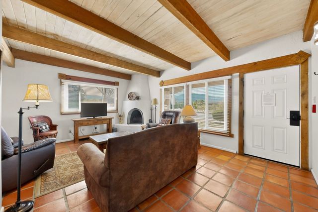 320 Artist Road 51, Santa Fe, NM 87501