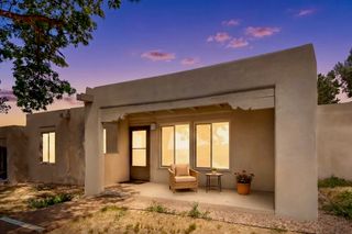 320 Artist Road 51, Santa Fe, NM 87501