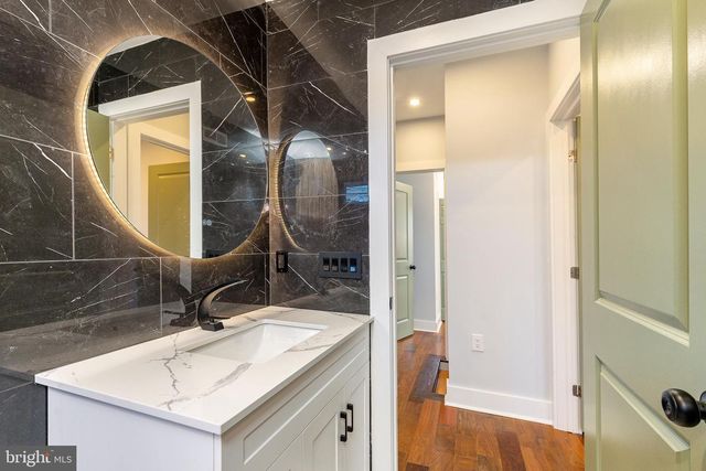 706 N SHEDWICK ST, Philadelphia, PA 19104