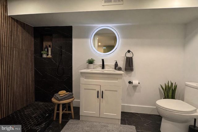 706 N SHEDWICK ST, Philadelphia, PA 19104