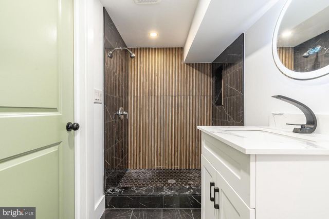 706 N SHEDWICK ST, Philadelphia, PA 19104