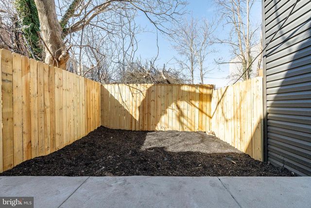 706 N SHEDWICK ST, Philadelphia, PA 19104