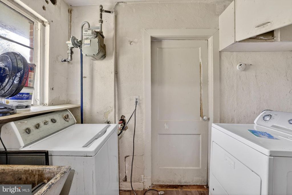 Image 21 of property listing at 8513 14TH AVE, Hyattsville, MD 20783