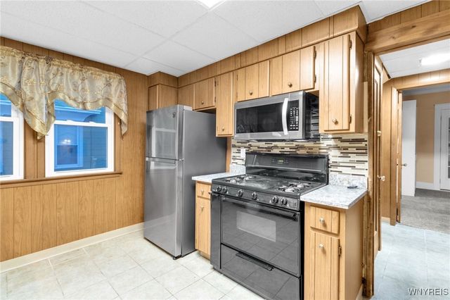 70 Dakota Street, Buffalo, NY 14216