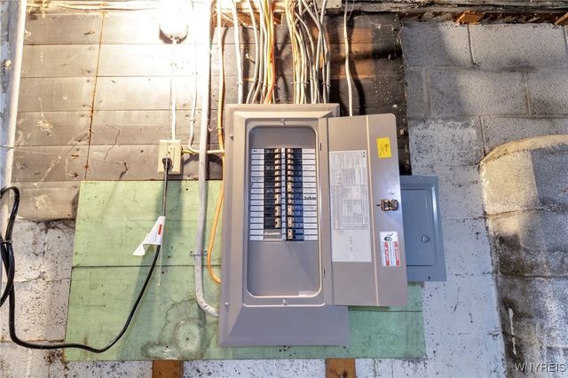 70 Dakota Street, Buffalo, NY 14216