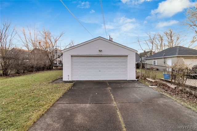 70 Dakota Street, Buffalo, NY 14216