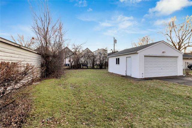 70 Dakota Street, Buffalo, NY 14216