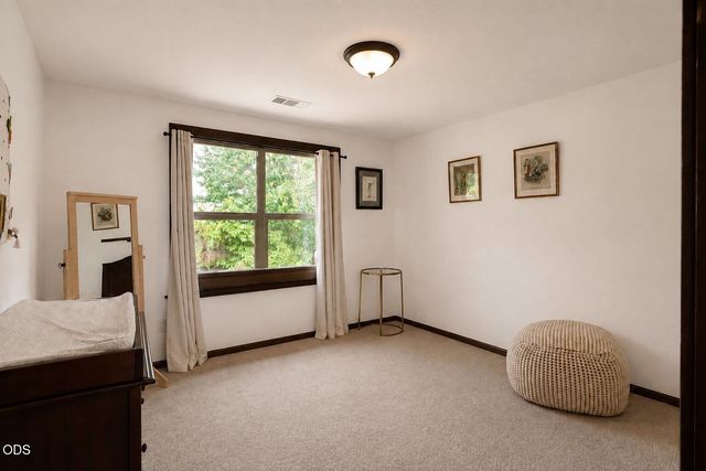 986 Stoneridge Avenue, Ashland, OR 97520