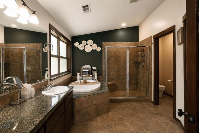 986 Stoneridge Avenue, Ashland, OR 97520