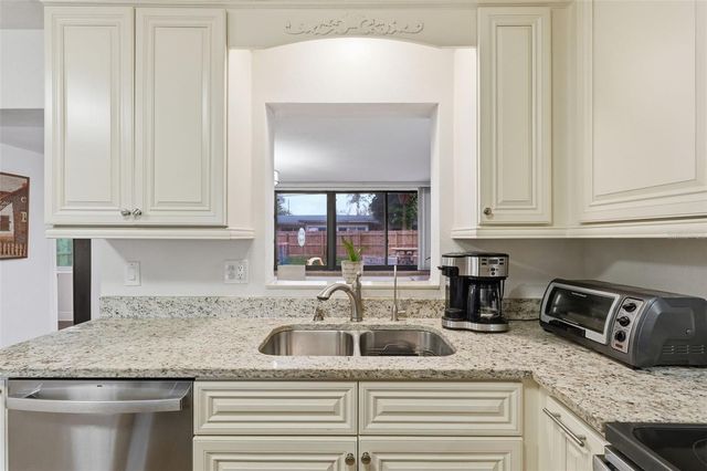 1130 8TH AVENUE NE, Largo, FL 33770