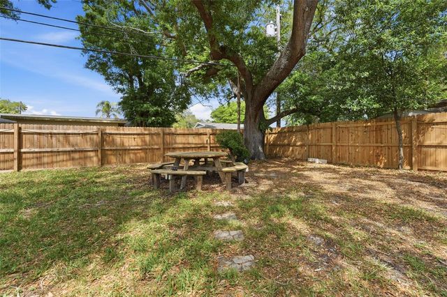 1130 8TH AVENUE NE, Largo, FL 33770