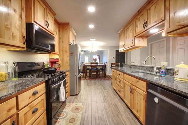 3700 Huntington Drive, Amarillo, TX 79109