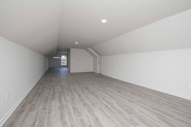 155 Waters Edge Drive, Spring City, TN 37381