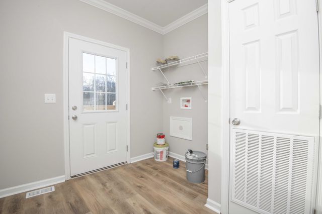 155 Waters Edge Drive, Spring City, TN 37381