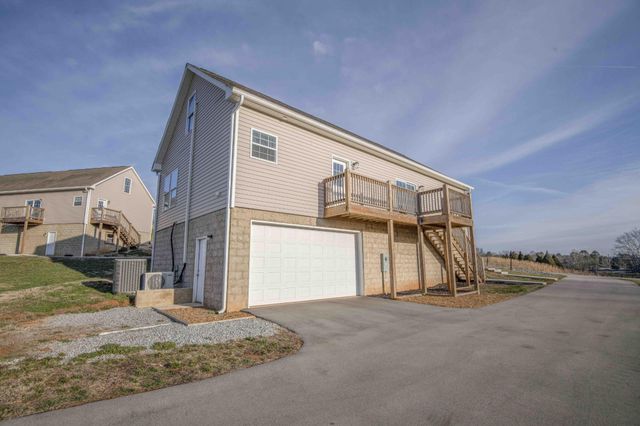 155 Waters Edge Drive, Spring City, TN 37381