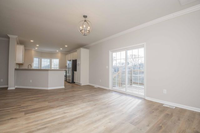 155 Waters Edge Drive, Spring City, TN 37381