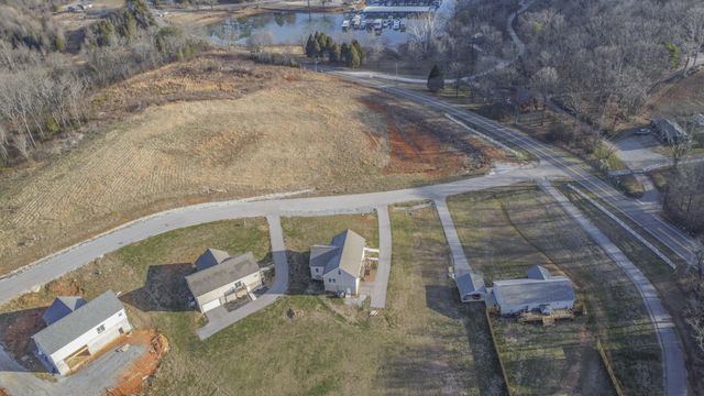 155 Waters Edge Drive, Spring City, TN 37381