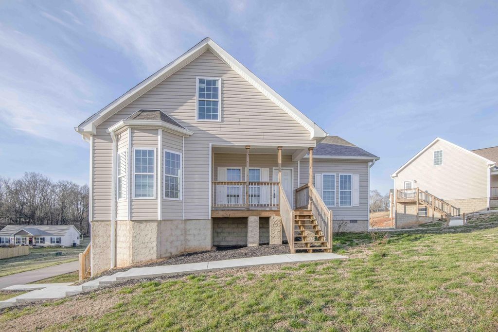 155 Waters Edge Drive, Spring City, TN 37381