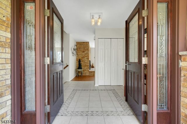6 LYNNFIELD DRIVE, Morris Twp., NJ 07960