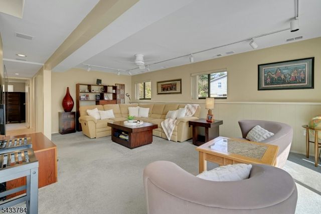 6 LYNNFIELD DRIVE, Morris Twp., NJ 07960