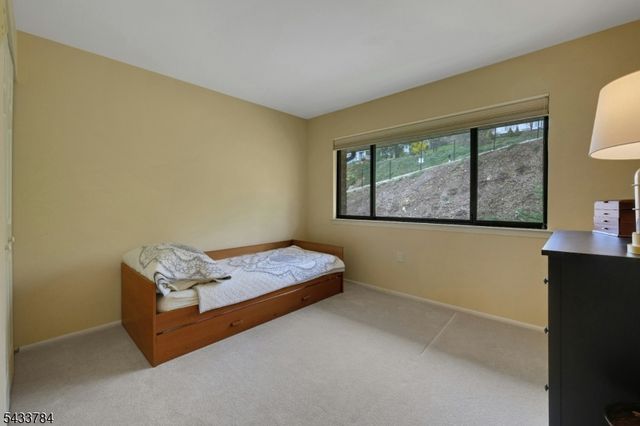 6 LYNNFIELD DRIVE, Morris Twp., NJ 07960