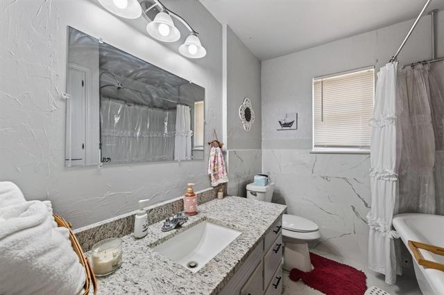 1928 Lanesboro Drive, Oklahoma City, OK 73120
