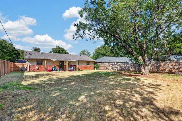 1928 Lanesboro Drive, Oklahoma City, OK 73120