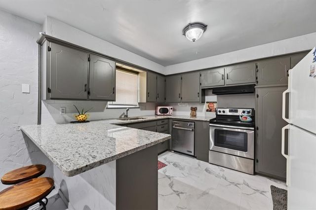 1928 Lanesboro Drive, Oklahoma City, OK 73120