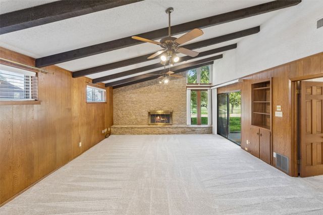 1928 Loma Linda Court, Fort Worth, TX 76112