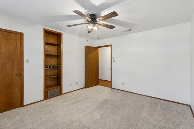 1928 Loma Linda Court, Fort Worth, TX 76112