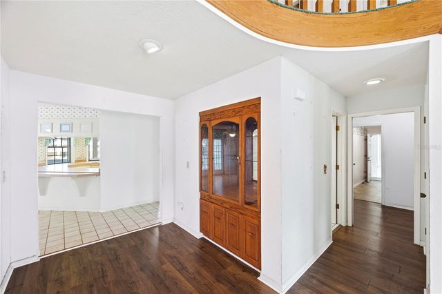 1136 3RD AVENUE S, Tierra Verde, FL 33715