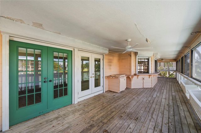 1136 3RD AVENUE S, Tierra Verde, FL 33715