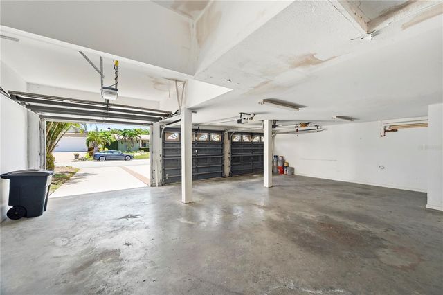 1136 3RD AVENUE S, Tierra Verde, FL 33715