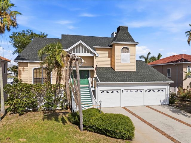 1136 3RD AVENUE S, Tierra Verde, FL 33715