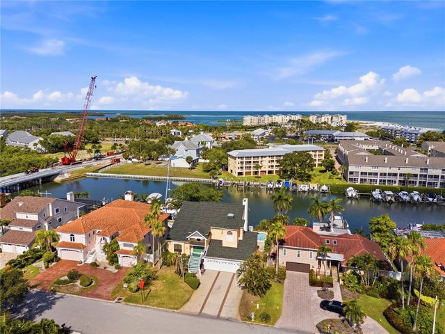 1136 3RD AVENUE S, Tierra Verde, FL 33715