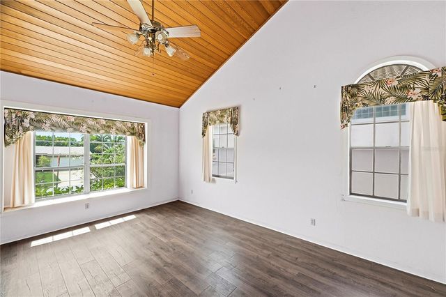 1136 3RD AVENUE S, Tierra Verde, FL 33715