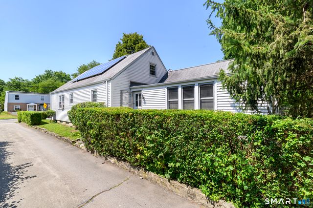 9 Penzance Road, Stamford, CT 06902