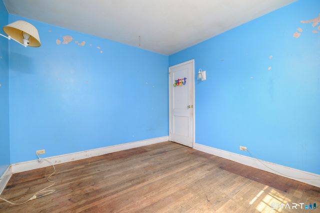 9 Penzance Road, Stamford, CT 06902