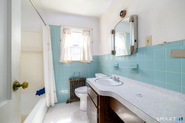 9 Penzance Road, Stamford, CT 06902
