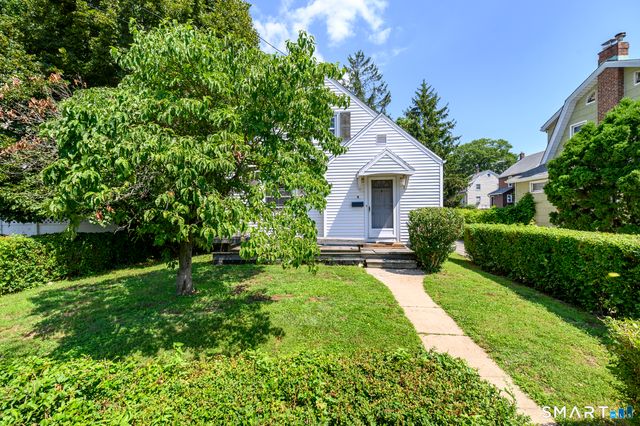 9 Penzance Road, Stamford, CT 06902