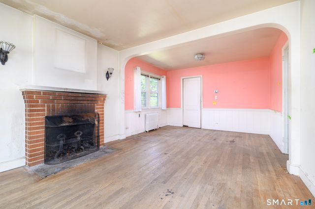 9 Penzance Road, Stamford, CT 06902